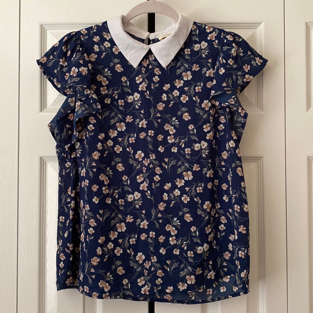 Monteau blue floral blouse with white collar